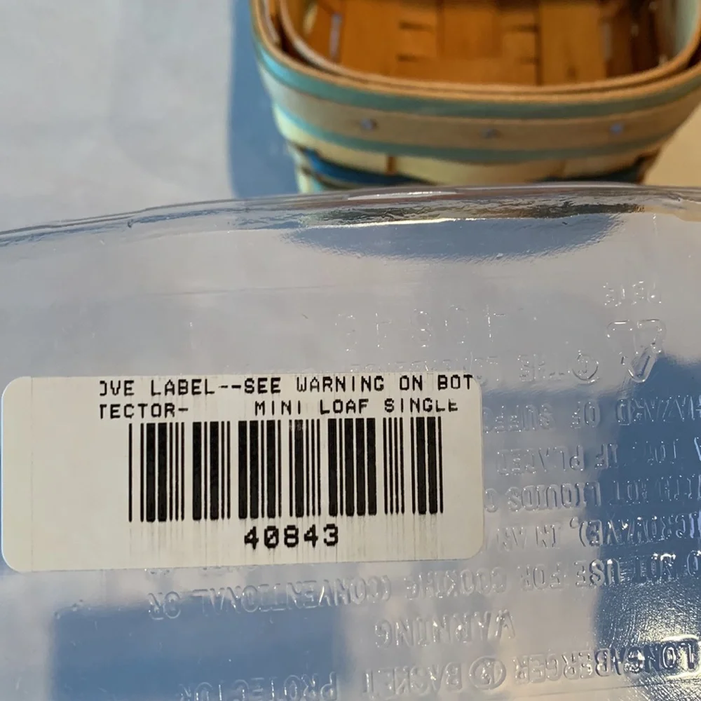 Longaberger 2001 BEE Basket with protector and liner